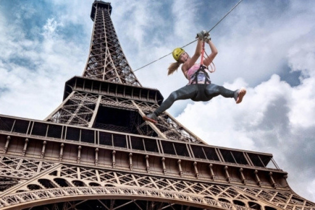 Un vol plané depuis la Tour Eiffel ?
