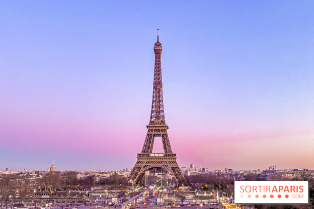 La Tour Eiffel fête la Saint-Valentin