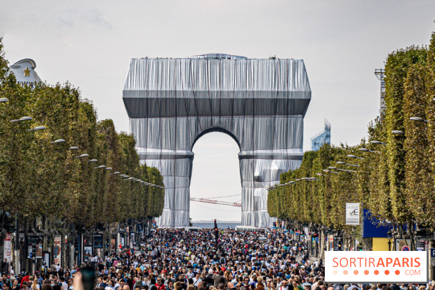 L'Arc de Triomphe empaqueté, hommage à Christo réussi