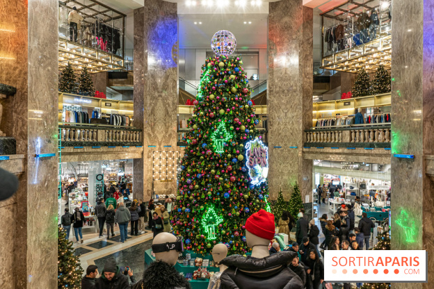Le sapin de Noël des Galeries Lafayette Champs Elysées 2022