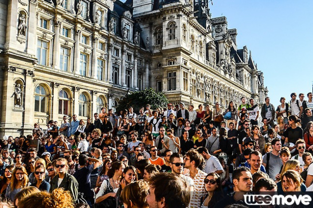 Love Life Parade : 30 concerts live sur Chars à la Bastille