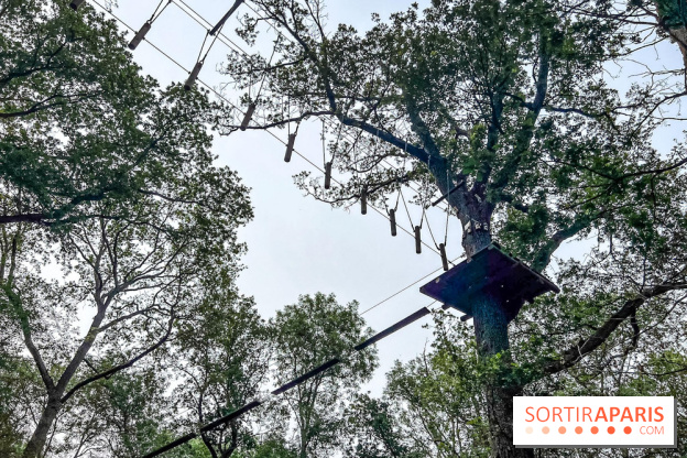 Branches et loisirs, l'accrobranche à la base de loisirs de Saint-Quentin en Yvelines