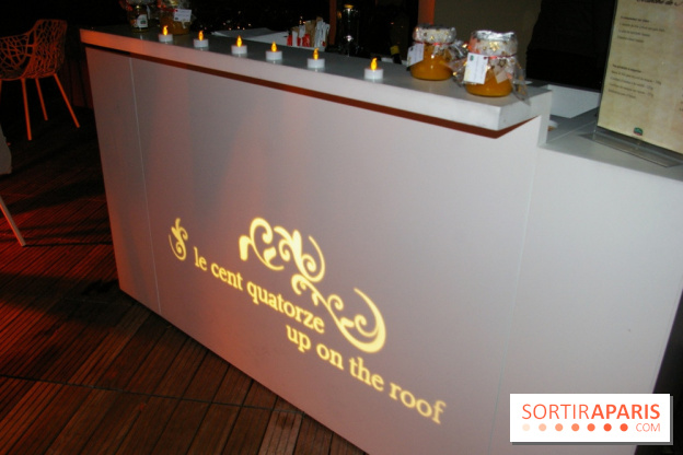 Le bar du 114 up on the Roof