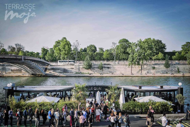 Mojo : la terrasse d’été sur la Péniche Le Quai