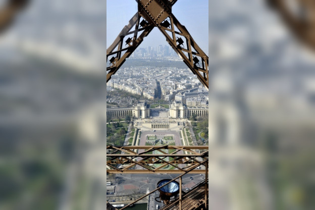 Bar à Champagne au dernier étage de la Tour Eiffel