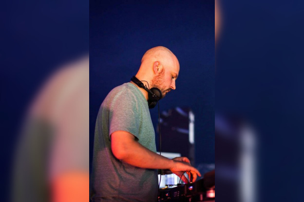 Acid Christmas au Batofar