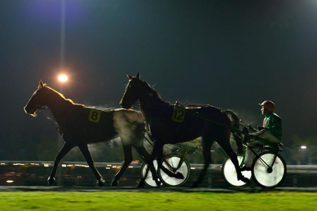 L’Hippodrome de Paris-Vincennes en mode nocturne 