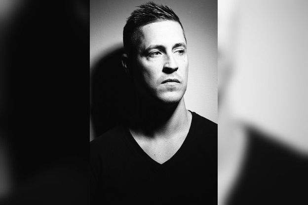 Classic As Fuck au Batofar avec Mikael Jonasson