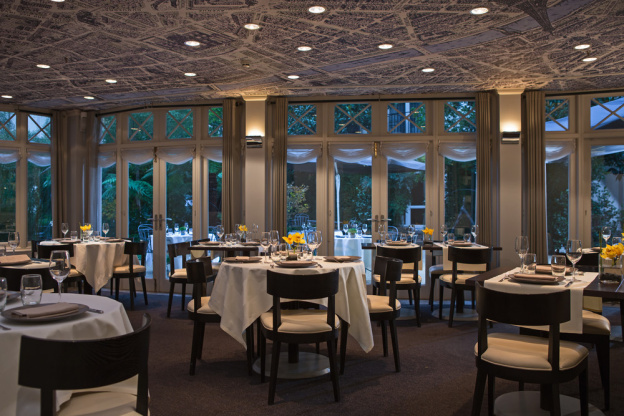 Le Relais du Parc : le restaurant de l'Hôtel Renaissance Le Parc Trocadéro