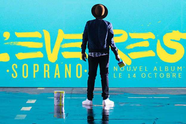 Soprano en séance de dédicaces à la Fnac Bercy Village