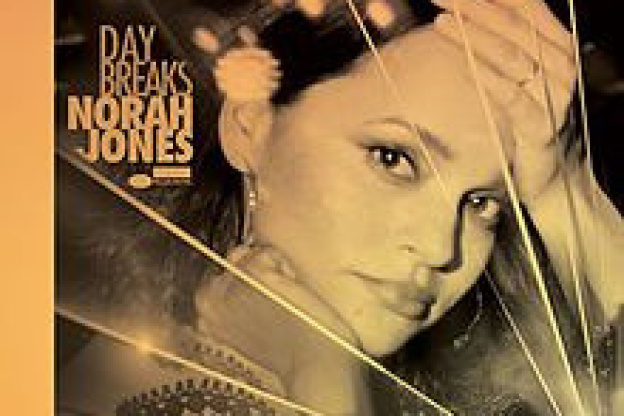 Norah Jones en concert au Palais des Sports de Paris en juillet 2017