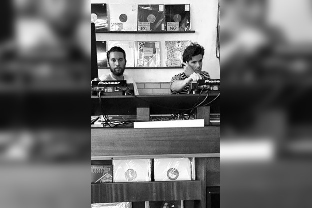 Briefly Established meets TWR72 au Batofar 