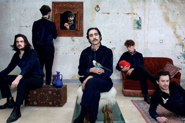 Feu! Chatterton en showcase à la Fnac Saint Lazare