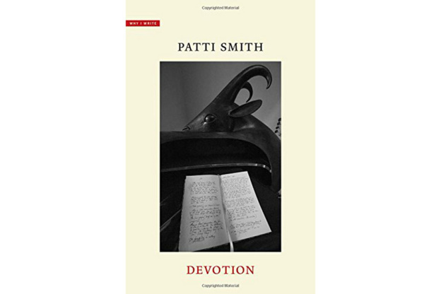 Patti Smith en séance de dédicaces à la librairie L'Ecume des Pages à Paris