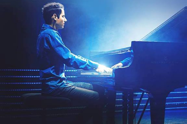 Peter Bence, le pianiste le plus rapide du monde, en concert au Casino de Paris 