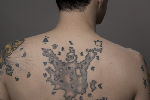 Le Corps des Songes de Nosfell : spectacle chorégraphique et seul en scène à Paris 