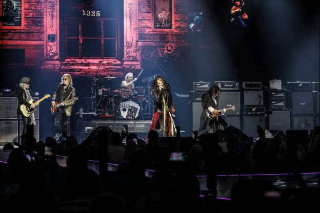 Aerosmith en concert à l'AccorHotels Arena de Paris en juin 2020