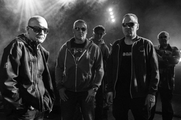 Front 242 en concert à L’Elysée Montmartre en mars 2020 