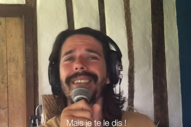 Coronavirus : le top des chansons drôles et des parodies sur la toile, les Goguettes reprennent Brel