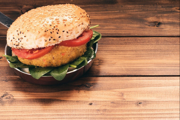 Le Parlement européen valide l'appellation "burgers végans" pour des produits sans viande
