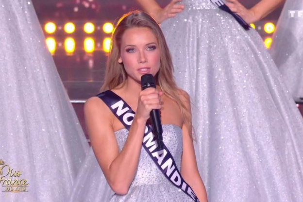 Qui est Amandine Petit, Miss Normandie sacrée Miss France 2021 ? 