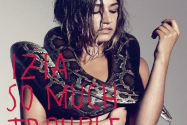 Izia So Much Trouble concert Paris 2012