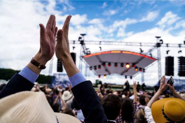 Bon Entendeur en concert à Chantilly pour le Prix de Diane 2022