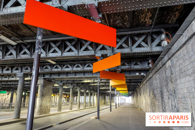 Spectrum, traversée chromatique : quelle est cette œuvre suspendue dans un tunnel à Paris ?