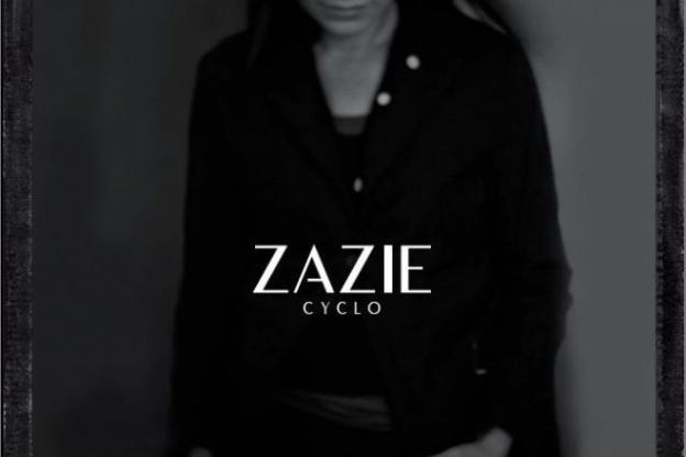 Zazie en showcase gratuit à la Fnac Forum des Halles