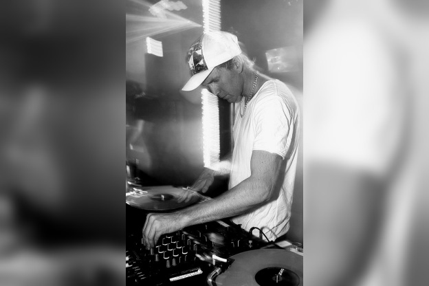 Fanatik #11 au Batofar avec French Doctors 