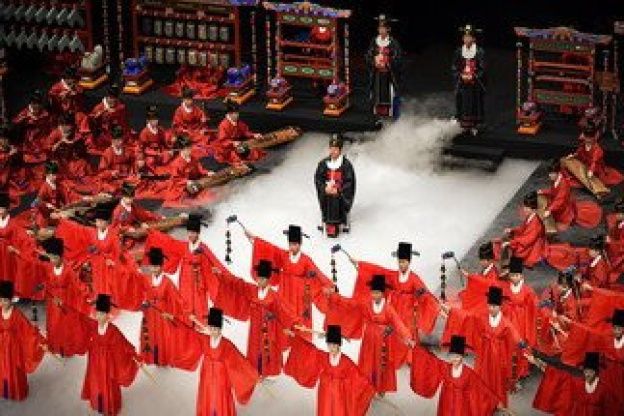 Jongmyo jeryeak au Théâtre National de Chaillot
