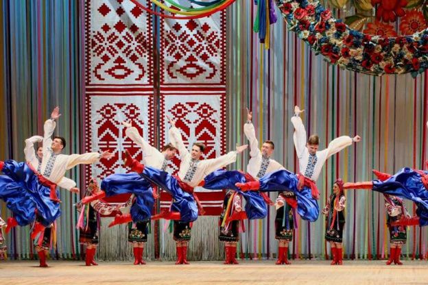 L'Ensemble National Virsky en spectacle au Palais des Congrès
