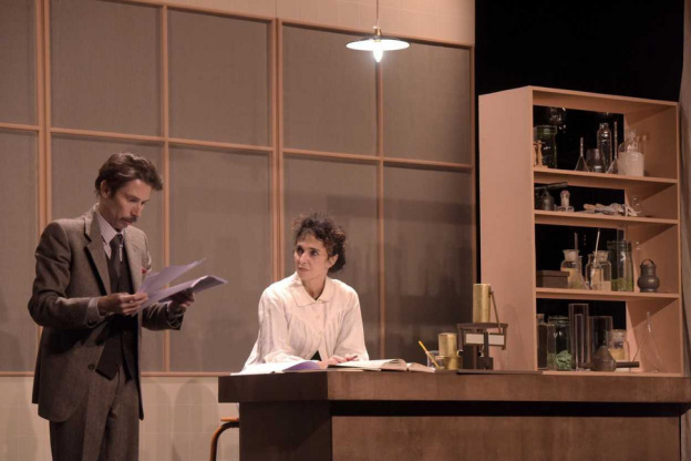 Le Paradoxe des jumeaux au théâtre de la Reine Blanche