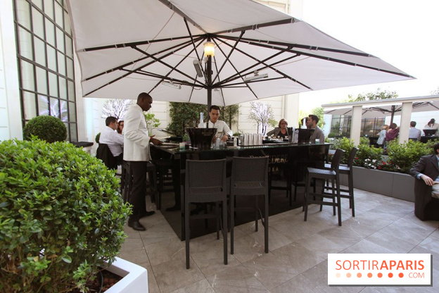 La terrasse d'été du Shangri-La Paris by Belvedere