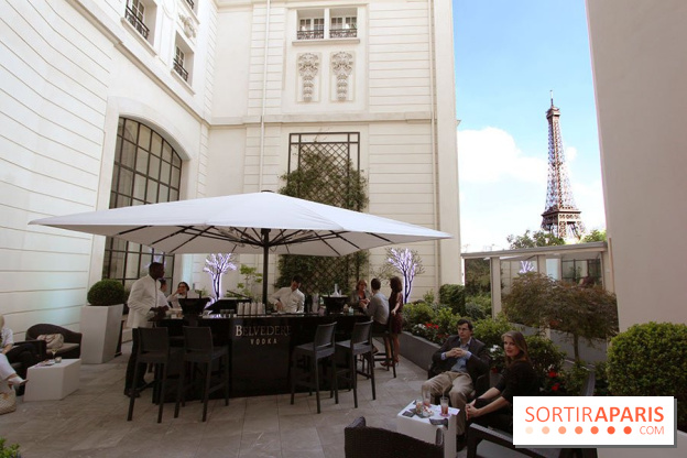 La terrasse d'été du Shangri-La Paris by Belvedere