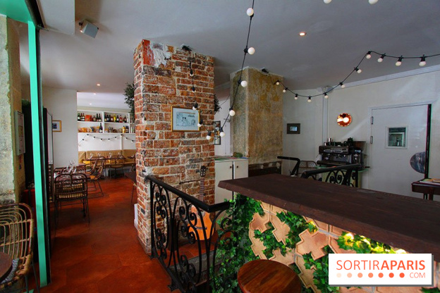 Cicciolina, l'Italie à Paris