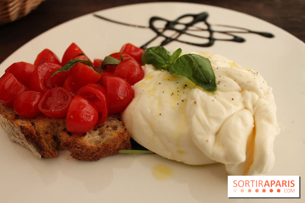 Cicciolina, l'Italie à Paris