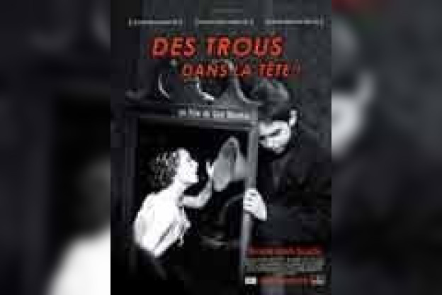 Des trous dans la tête
