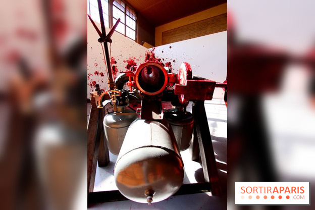 Shooting into the Corner  d'Anish Kapoor au Château de Versailles