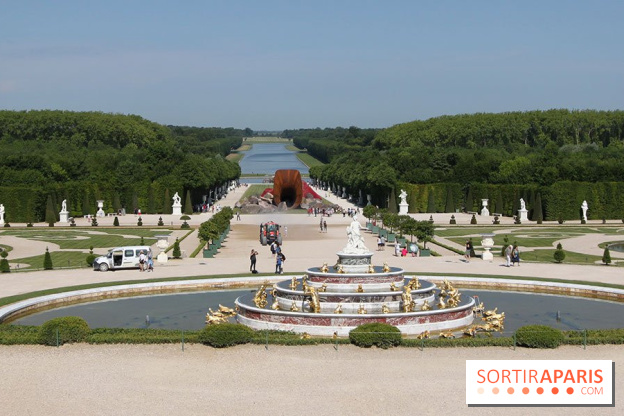 Dirty Corner d'Anish Kapoor au Château de Versailles
