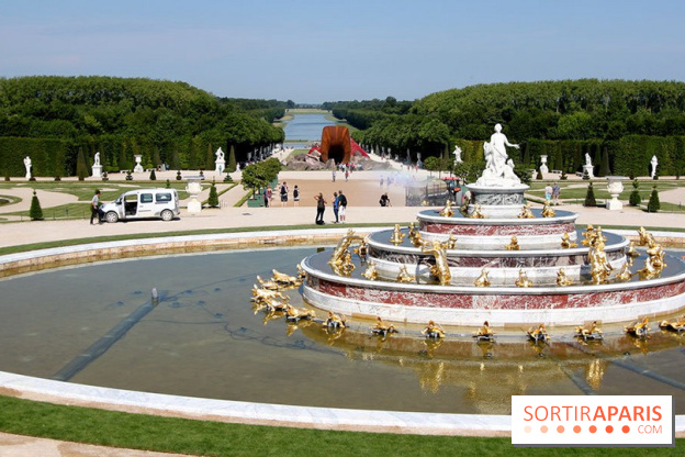 Dirty Corner d'Anish Kapoor au Château de Versailles