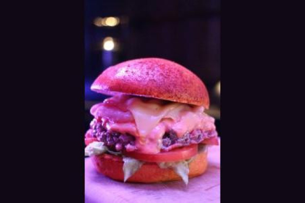 Le Makassar Lounge lance sa collection de burgers