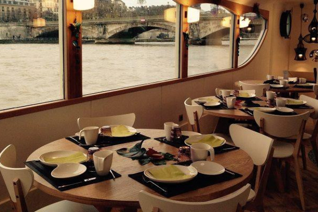 Brunch outre-mer à bord du Bateau Chocolaté 