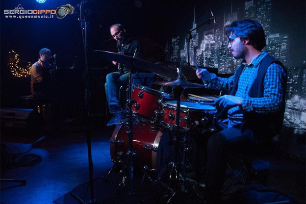 JAZSET TRIO - Présentation du CD Postcards dans le cadre du festival JAZZ SUR SEINE 2015