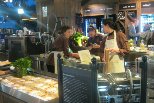 Dish of the Day, îlot central