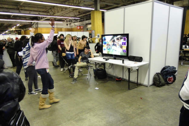 Paris Manga & Sci-Fi Show 2012, Dance Central 2