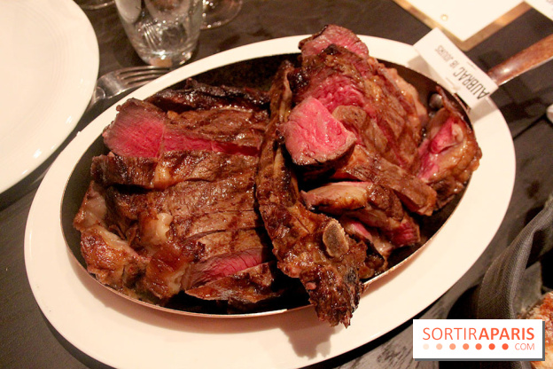 Les Oreilles et la Queue