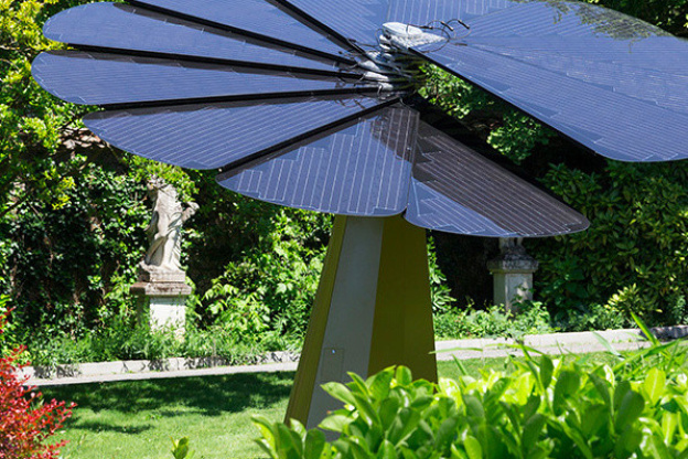 La Smartflower d'EDF s'expose au Jardin des Plantes