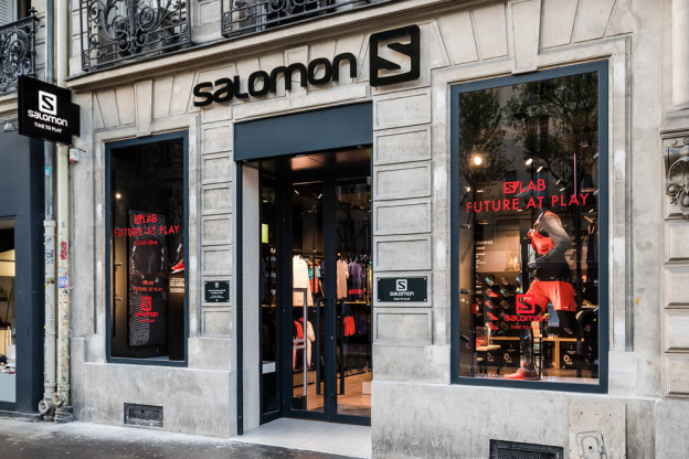 Ouverture de la première boutique Salomon parisienne