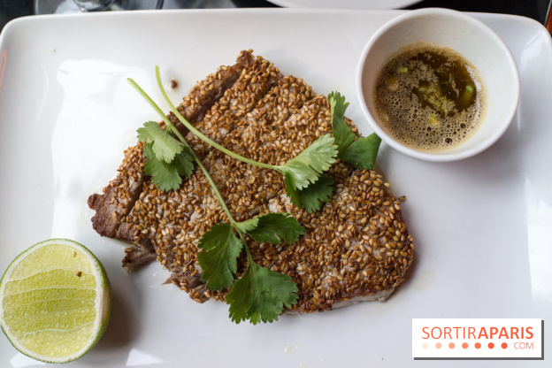 La belle armée : brasserie et bar à cocktail en face de l'Arc de Triomphe